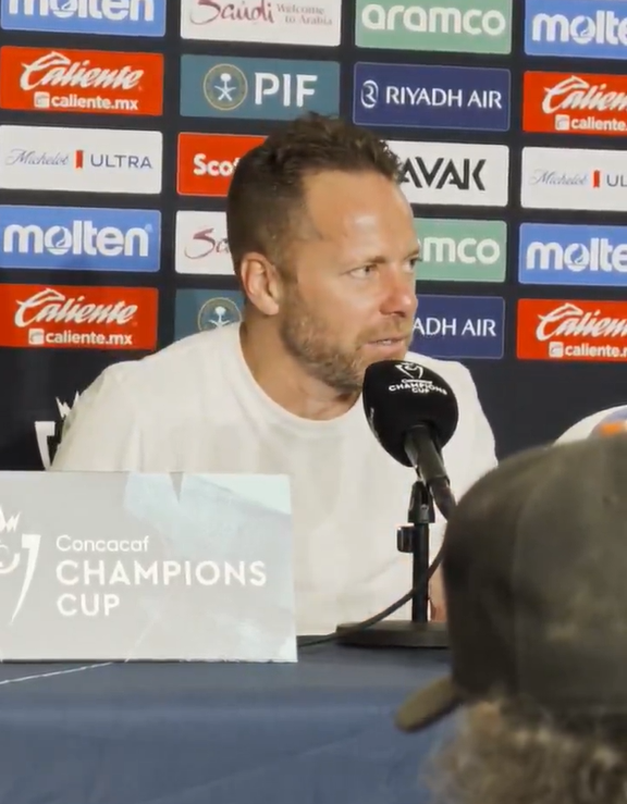 사진=에두아드 카우이치기자 SNS