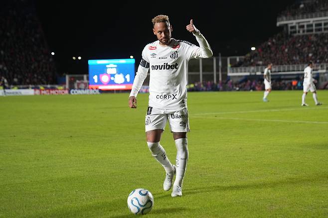 브라질 산투스 네이마르는 북중미 월드컵 출전을 꿈꾸고 있다. AP=연합뉴스