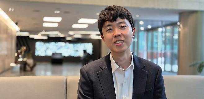 이의진 연합뉴스 기자는 지난 23일 기자협회보와 만나 이른바 ‘학술 용병’ 문제를 우리 사회 공론장에 던져놓았다는 점에서 자부심을 느낀다고 했다. /김성후 선임기자
