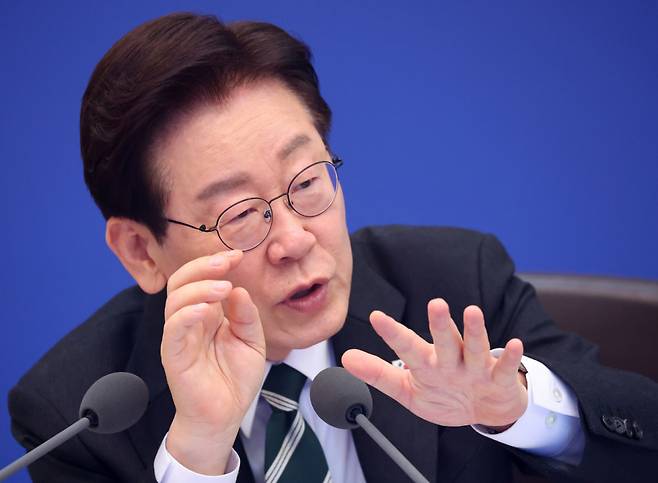 이재명 대통령이 28일 청와대에서 열린 국무회의 겸 비상경제점검회의에서 발언하고 있다./사진=뉴시스(청와대통신사진기자단)