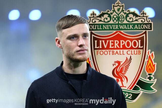 과거 아르네 슬롯 리버풀 감독에게 구애받았던 샘 뵈케마(나폴리)가 리버풀과 연결되고 있다. /게티이미지코리아