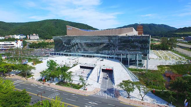 APEC 정상회의 주 회의장으로 사용한 경주 화백컨벤션센터(HICO). 경주시 제공