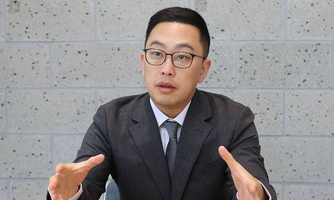 윤태환 루트에너지 대표는 “지역 주민들에게 재생에너지 발전 수익이 돌아가는 모델을 만든다면 재생에너지 발전소는 ‘환영받는 시설’이 될 것”이라고 강조했다. 이제원 선임기자