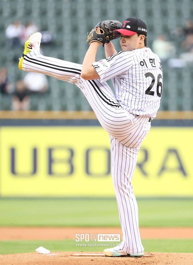 ▲ 염경엽 감독은 이민호에 대해 급하게 생각하지 않고 더 만들 기회를 줄 생각이다ⓒ곽혜미 기자