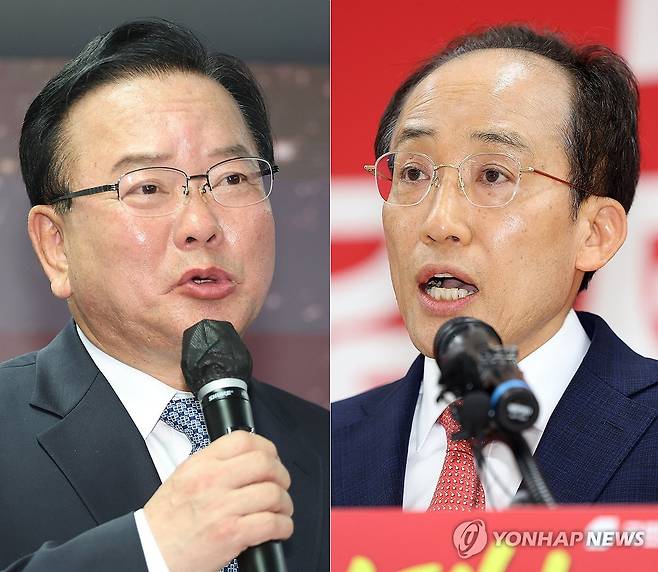 대구시장 후보 민주당 김부겸·국힘 추경호 (대구=연합뉴스) 김현태 기자 = 더불어민주당과 국민의힘 대구시장 후보가 확정된 26일 민주당 김부겸 후보가 선거사무소 개소식에서 발언하고 있다. 사진 오른쪽은 이날 국민의힘 추경호 후보가 대구시당에서 기자들의 질문에 답하는 모습. 2026.4.26 mtkht@yna.co.kr