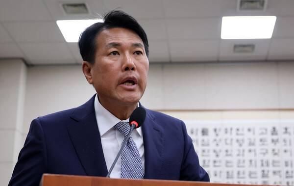 김태효 전 국가안보실 1차장이 21일 국회 '윤석열 정권 정치검찰 조작기소 의혹 사건 진상규명' 국정조사특별위원회에서 열린 서해 공무원 피격·통계조작·'윤석열 명예훼손' 허위보도 조작기소 의혹 사건에 대한 청문회에서 질의에 답하고 있다. 2026.4.21. 연합뉴스