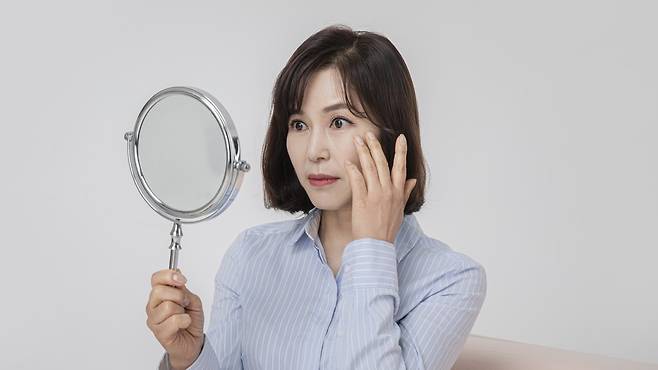 자가진피재생술은 진피층의 재생 반응을 유도해 피부가 스스로 회복되도록 돕는 시술법이다｜출처: 클립아트코리아