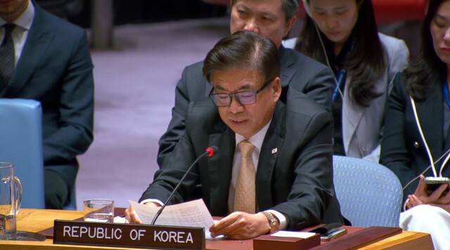 4월30일(현지시각) 유엔 안보리 북한 비확산 회의에서 발언하는 차지훈 주유엔 대사. 유엔웹티비 갈무리