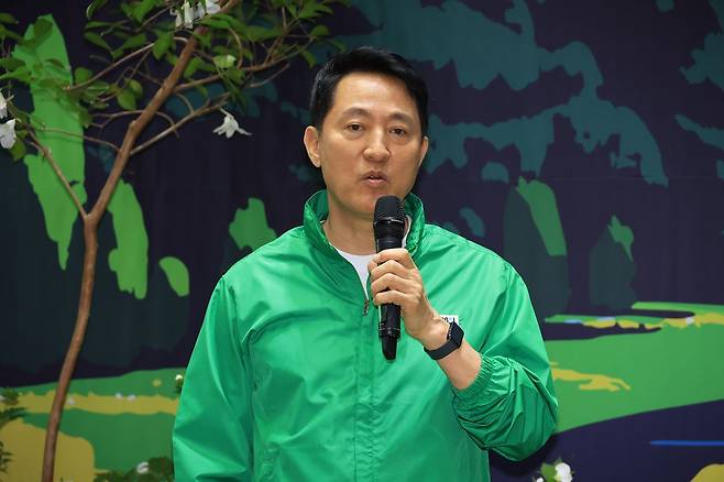 오세훈 서울시장이 22일 서울시청에서 김태흠 충청남도지사와 함께한 2026 서울국제정원박람회·태안국제원예치유박람회 상호협력 기자설명회에서 발언하고 있다. 연합뉴스