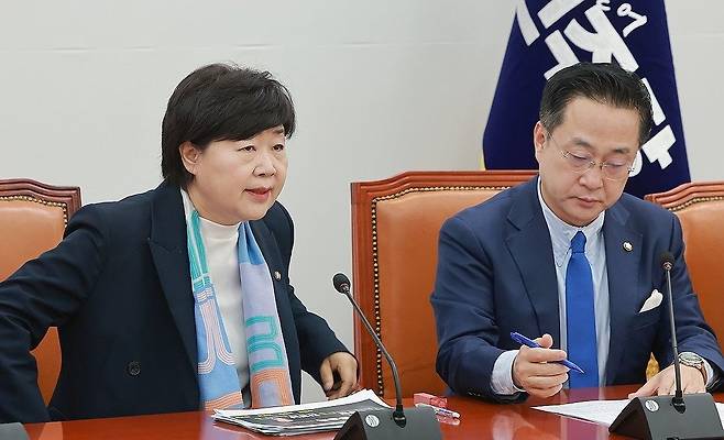 서영교 국조특위 위원장이 4월 29일 국회에서 기자간담회를 하고 있다. [연합뉴스]