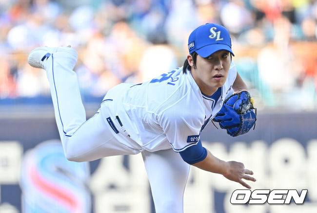 [OSEN=대구, 이석우 기자] 1일 대구삼성라이온즈파크에서 2026 신한 SOL KBO 리그 삼성 라이온즈와 한화 이글스의 경기가 열렸다. 홈팀 삼성은 원태인이, 방문팀 한화는 에르난데스가 선발 출전했다. 삼성 라이온즈 선발 투수 원태인이 역투하고 있다. 2026.05.01 / foto0307@osen.co.kr