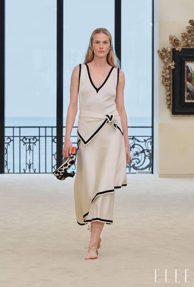 CHANEL
