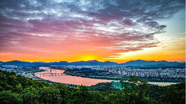 A view of the Han River from Achasan (Getty Images)