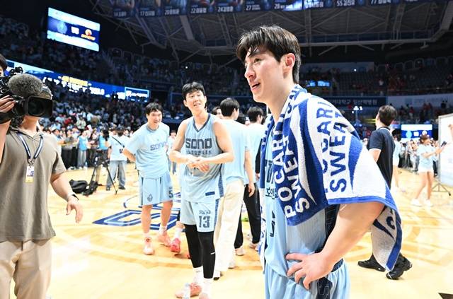 이정현(오른쪽). /사진=KBL 제공