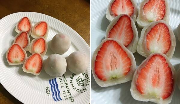 딸기가 들어있는 찹쌀떡은 쫄깃함과 신선함이 일품이다. /사진=백주경