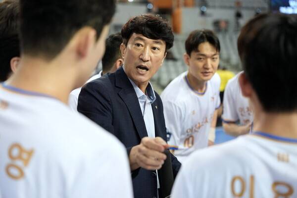 장인익 인천도시공사 감독. 한국핸드볼연맹 제공