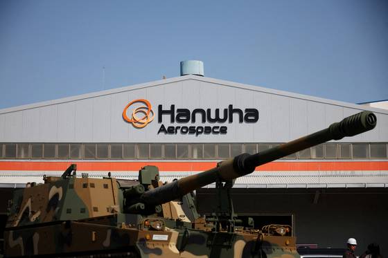 A K-9 self propelled howitzer is seen at Hanwha Aerospace factory in Changwon, South Gyeongsang, on March 16, 2023. [REUTERS/YONHAP]