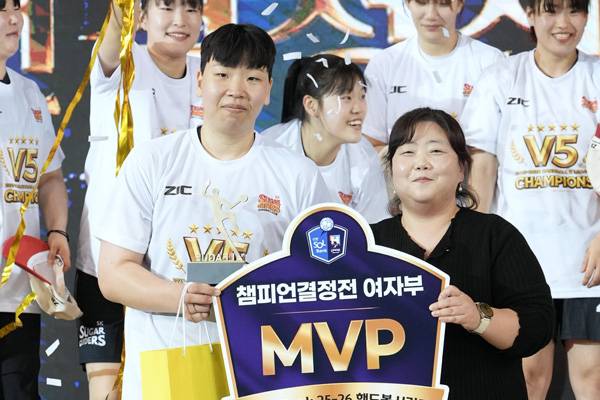 사진 신한 SOL Bank 25-26 핸드볼 H리그 여자부 챔피언 결정전 MVP SK슈가글라이더즈 강은혜