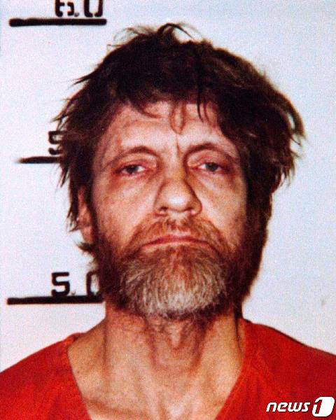 1998년 5월 4일 일명 '유나바머'(Unabomber)라고 불렸던 미국의 연쇄 폭탄 테러범 시어도어 카진스키가 가석방 없는 종신형을 선고받았다. /사진=뉴스1