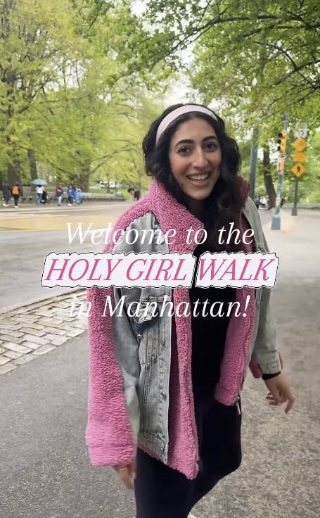 '홀리 걸 워크'(Holy Girl Walk) [인스타그램 캡처. 재판매 및 DB 금지]