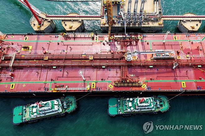중국 칭다오 오일터미널 [AFP 연합뉴스 자료사진. 재판매 및 DB 금지]