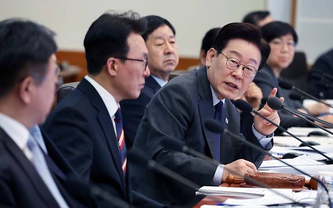 지난 3월 24일 이재명 대통령이 청와대에서 열린 국무회의에서 발언하고 있다. 이 대통령은 “부동산 투기를 방치하면 나라가 망한다”며 투기 근절 의지를 거듭 강조했다. 사진=한국경제