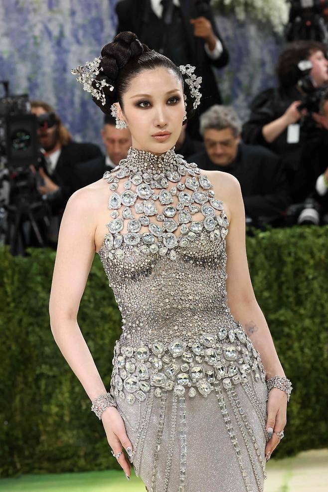 EJAE from ″KPop Demon Hunters″ (2025) attends the 2026 Met Gala celebrating ″Costume Art″ at the Metropolitan Museum of Art in New York on May 4. [AFP/YONHAP]