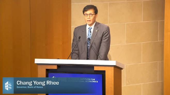 이창용 전 한국은행 총재가 지난달 피터슨국제경제연구소 고위급회의에 참석해 발언하고 있다.(사진=PIIE 공식 유튜브 채널)