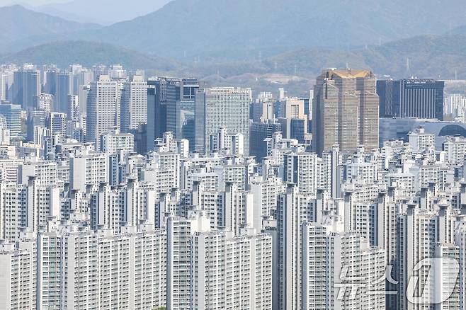 서울 시내 아파트 단지 모습. 2026.4.16 ⓒ 뉴스1 조연우 인턴기자
