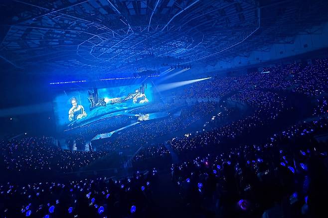 Boy band Enhypen performs during a concert for its “Blood Saga” world tour at KSPO Dome in southern Seoul on May 1. [BELIFT LAB]