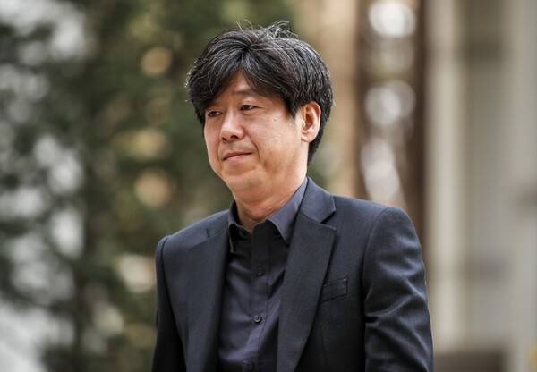 ▲ 남욱 변호사가 2023년 3월24일 오전 서초구 서울중앙지법에서 열린 대장동 개발 배임 의혹 관련 속행공판에 출석하기 위해 법정으로 향하고 있다. 연합뉴스