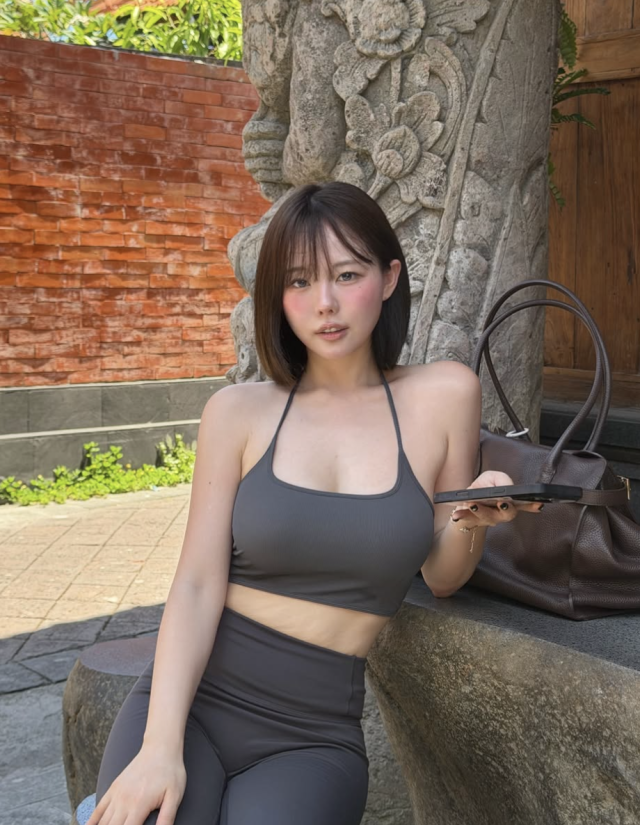 홍영기가 자신의 노출 게시물을 둘러싼 지적에 솔직한 반응을 보였다. / 홍영기 SNS
