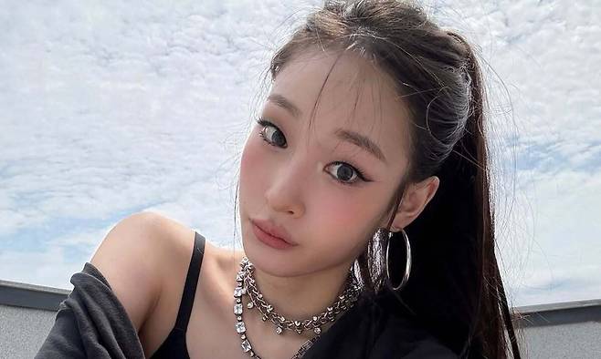 올데이 프로젝트의 멤버 애니. 애니 인스타그램 캡처