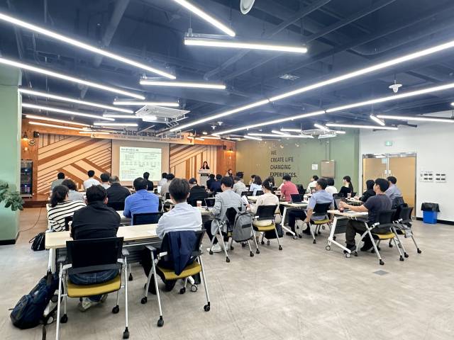 최근 창원시 의창구 경남창조경제혁신센터에서 ‘2026년 창업도약패키지(일반형)’ 선정기업 오리엔테이션이 열리고 있다./경남창조경제혁신센터/
