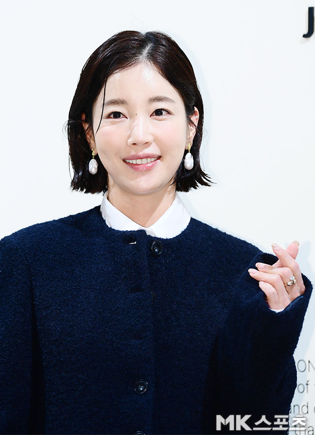 평창동 단독주택으로의 화려한 입성을 예고했던 배우 기은세가 이사도 가기 전 ‘이웃 민폐’ 논란이라는 암초를 만났다.사진=김영구 기자
