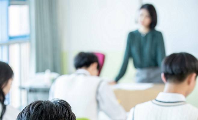 경남 한 초등학교에서 일부 교사가 학부모의 잦은 민원과 아동학대 신고로 정신과 치료를 받거나 퇴직한 사실이 알려졌다. /사진=게티이미지뱅크