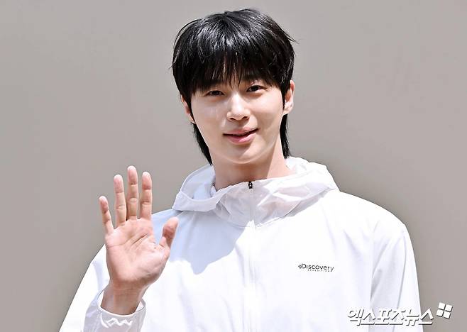 변우석