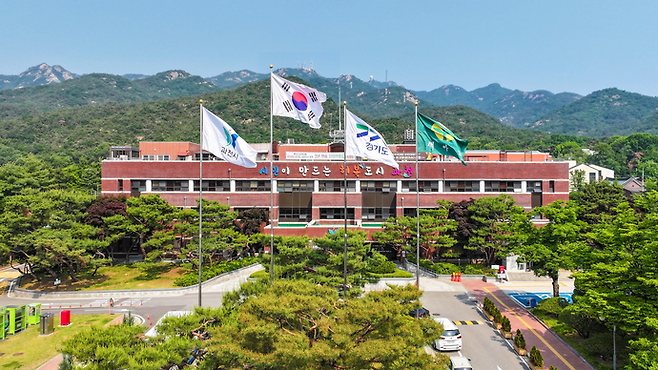 과천시청 전경 사진=과천시청