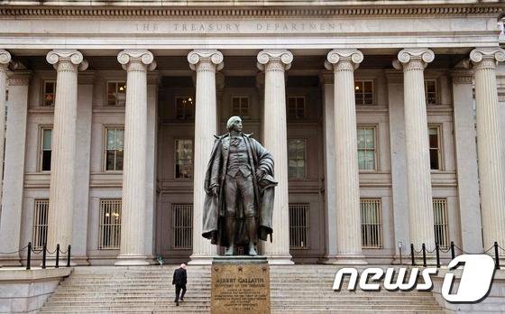 워싱턴 DC에 있는 미 재무부 청사. ⓒ AFP=뉴스1