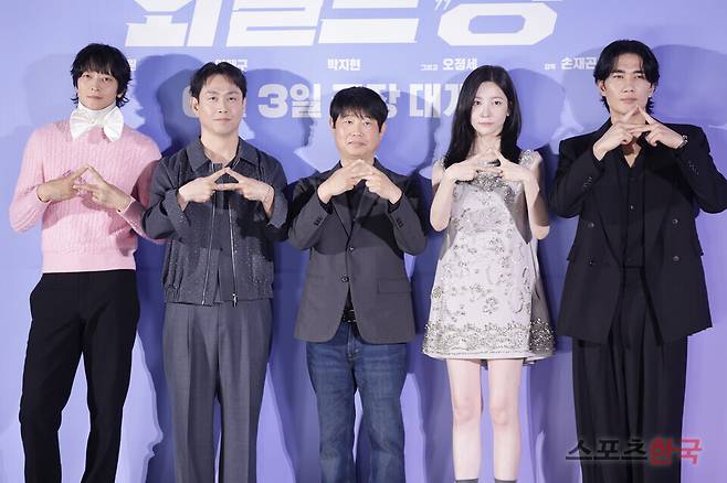 영화 '와일드 씽' 제작발표회에 참석한 배우 강동원, 오정세, 손재곤 감독, 박지현, 엄태구. 2026.5.7 ⓒ이혜영 기자 lhy@hankooki.com