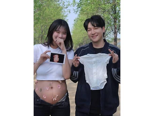 최현석 셰프의 딸이자 인플루언서 최연수와 김태현 부부가 득남했다. 최연수 SNS