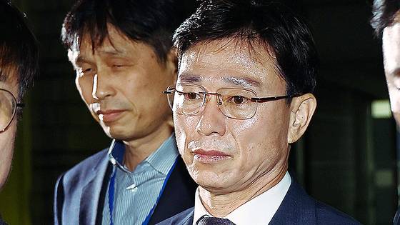 채상병 순직 및 수사 외압?은폐 의혹의 핵심 피의자인 임성근 전 해병대 1사단장이 지난해 10월 23일 서울중앙지방법원에서 열린 구속 전 피의자 심문(영장실질심사)을 마친 뒤 법원을 나서고 있다. 김종호 기자
