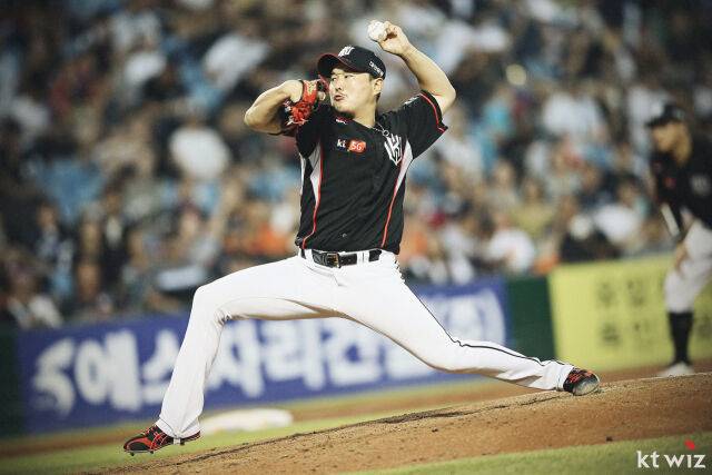 현역 시절 홍성용 코치의 모습./KT 위즈 제공