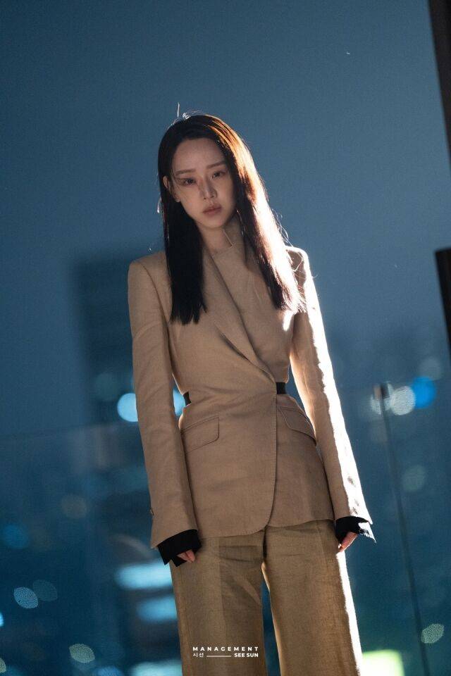 배우 신혜선 마리끌레르 코리아 화보 / 매니지먼트 시선