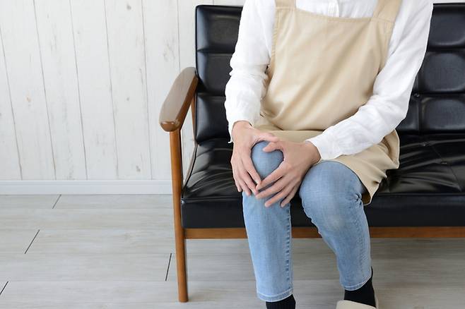 중년 이후 퇴행성 반월상연골 파열은 수술 전 하중과 근력 상태부터 따져봐야 한다. 게티이미지뱅크