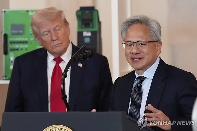 트럼프와 젠슨황 [AP 연합뉴스 자료사진. 재판매 및 DB 금지]