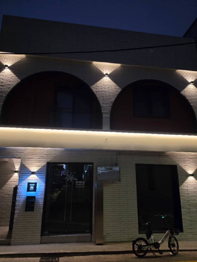 야간에도 선명한 사진을 건질 수 있다(사진=윤정훈 기자)