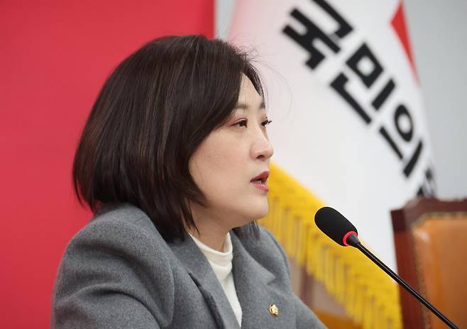 최보윤 국민의힘 수석대변인이 올 1월 오전 서울 여의도 국회에서 한동훈 전 대표 제명 최고위원회의 의결에 대해 설명하고 있다. 뉴시스
