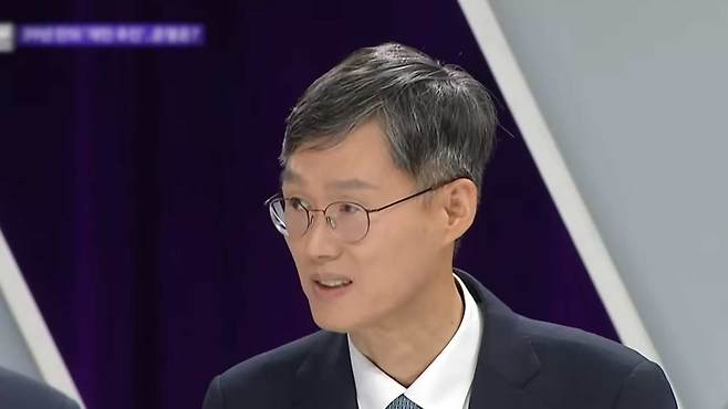 문형배 전 헌법재판소장 권한대행 [MBC 100분 토론 1148회 영상 갈무리]