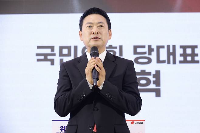 ▲ 국민의힘 장동혁 대표가 9일 충청남도 천안에서 열린 김태흠 충남지사 후보 선거사무소 개소식에 참석해 발언하고 있다. 2026.5.9 [국민의힘 제공. 재판매 및 DB 금지]